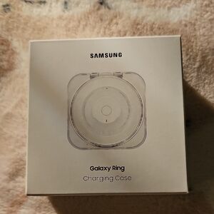 Samsung Galaxy Ring Charging Case -